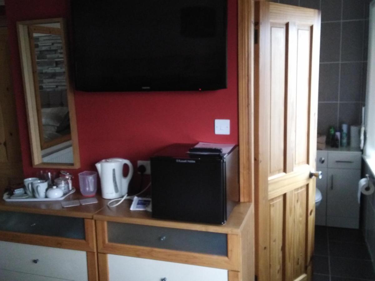 24 Fairfield Road 2* Uttoxeter
